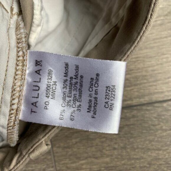 Aritzia Talula Women's Shorts Khaki Pockets Cargo Utility Army low rise Size 0 - Picture 14 of 14